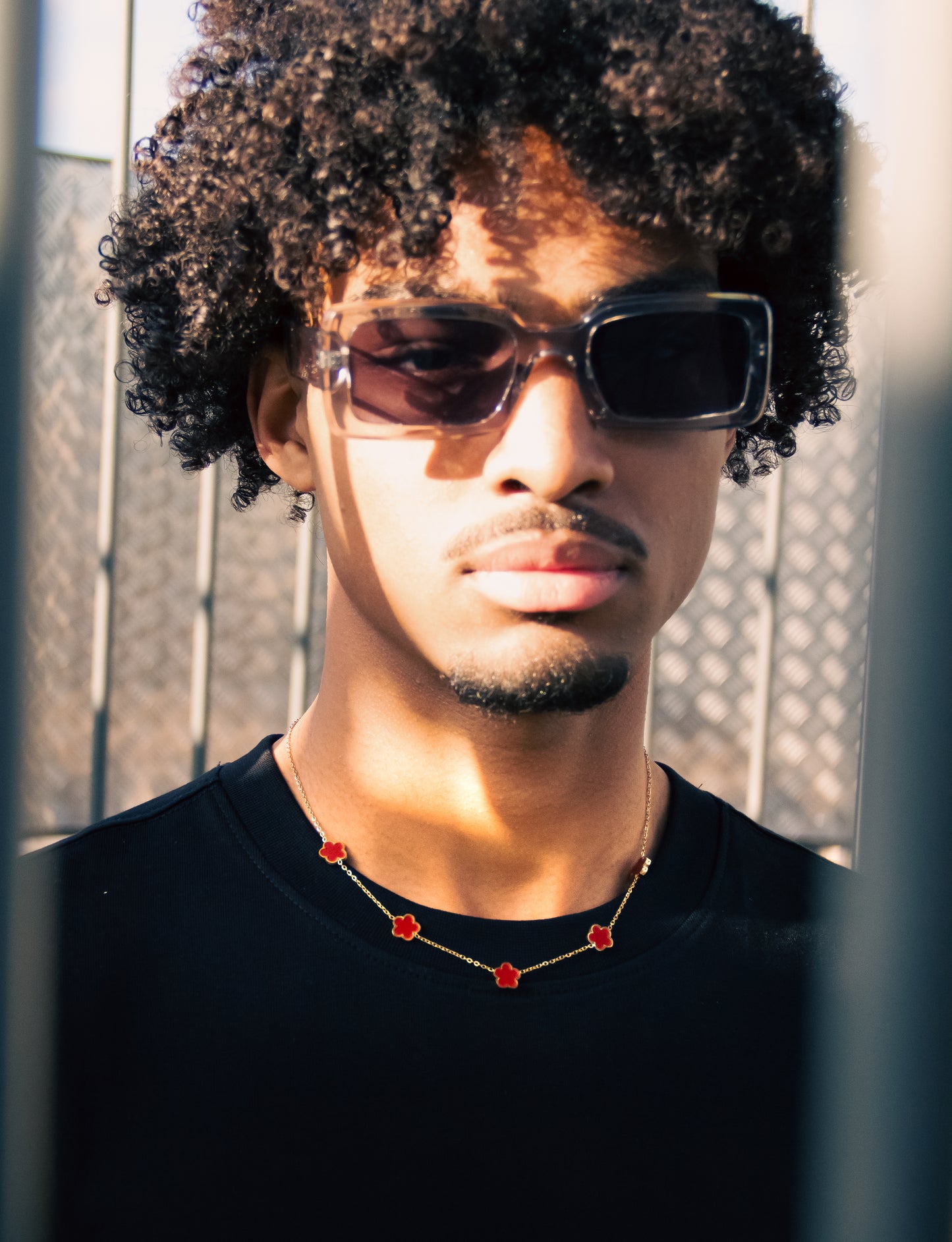 Five Leaf Flower Necklace- Gold Red