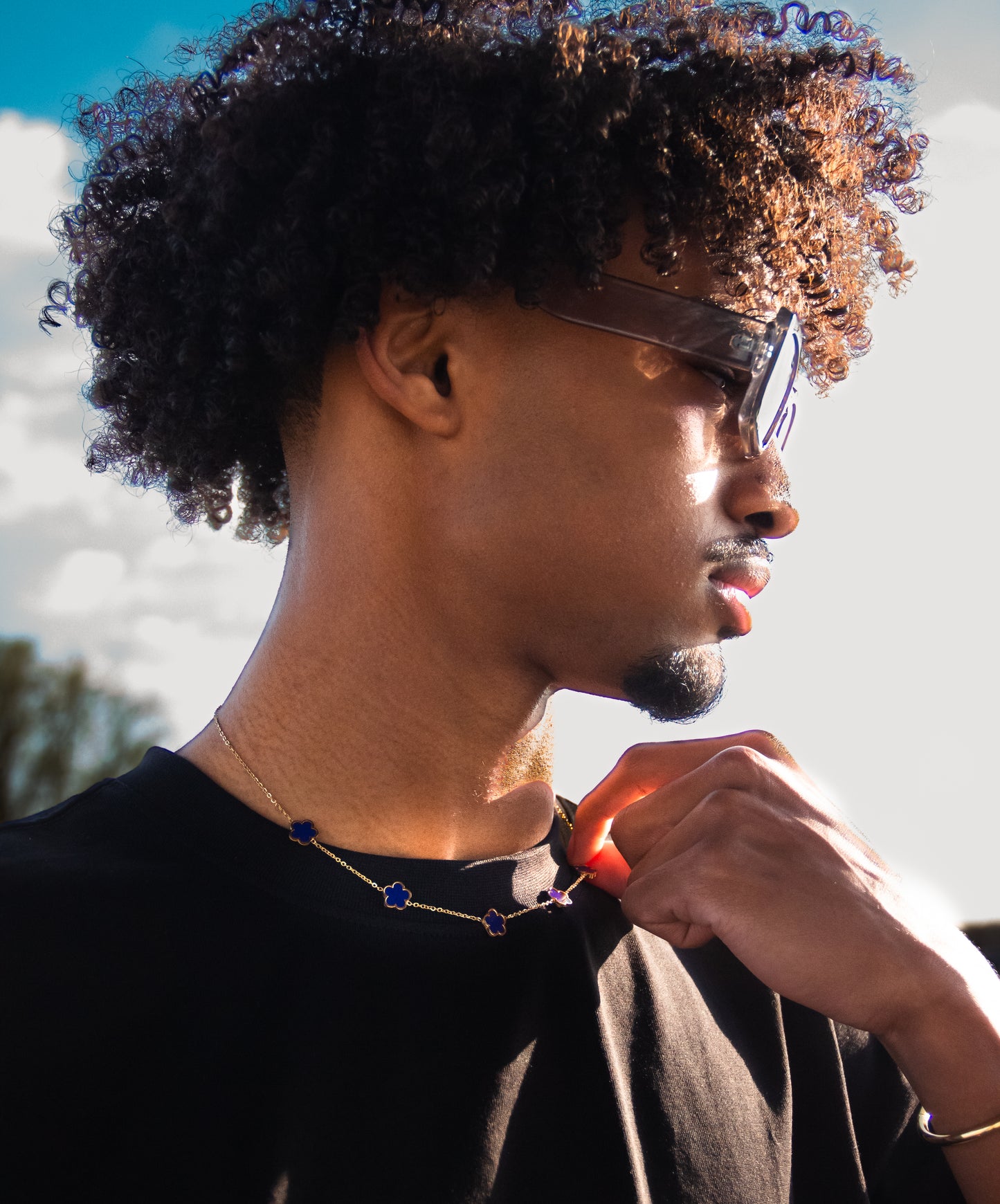 Five Leaf Flower Necklace- Gold Purple